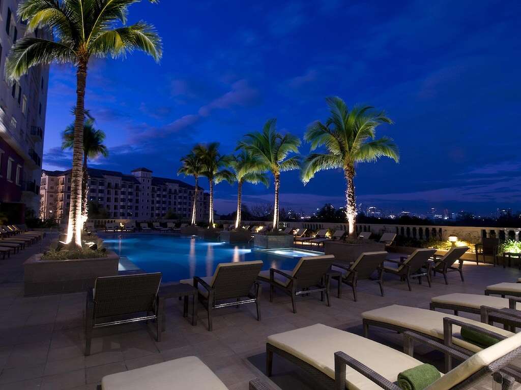 Manila Marriott Hotel | The Best Luxury Hotels in Manila