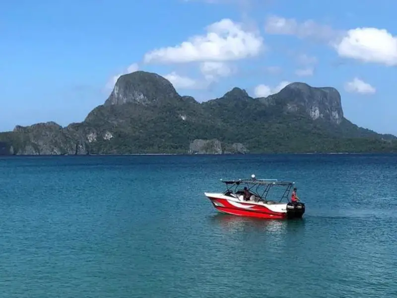 Photo of El Nido Tours in a Luxury Speedboat
