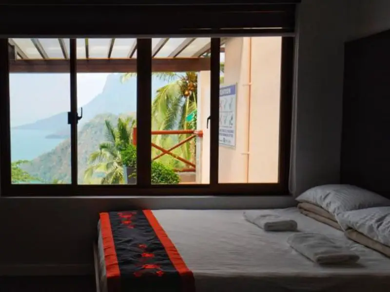 Noni's Resort Luxurious Guest Room