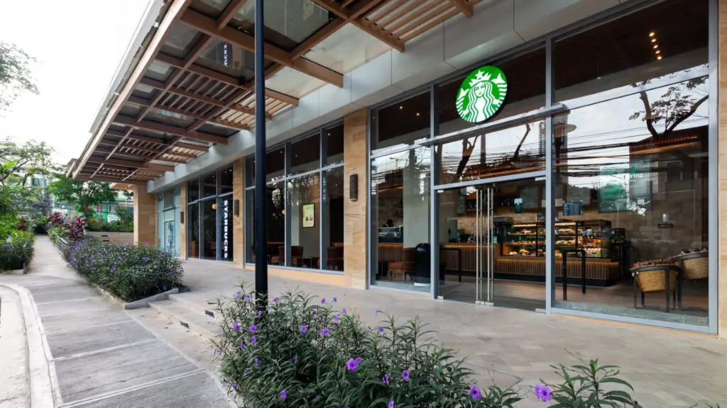 Photo of Starbucks in the Philippines that is open 24-hours