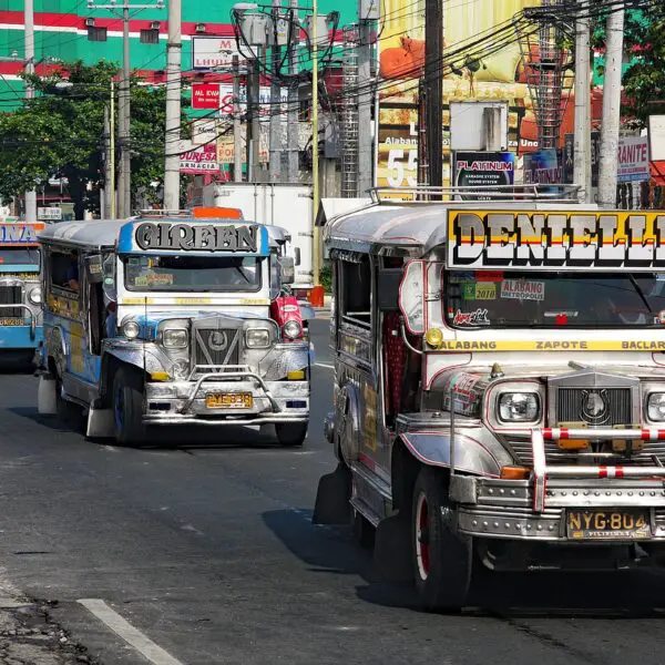 Navigating Public Transportation: A Traveler’s Guide to Getting Around the Philippines