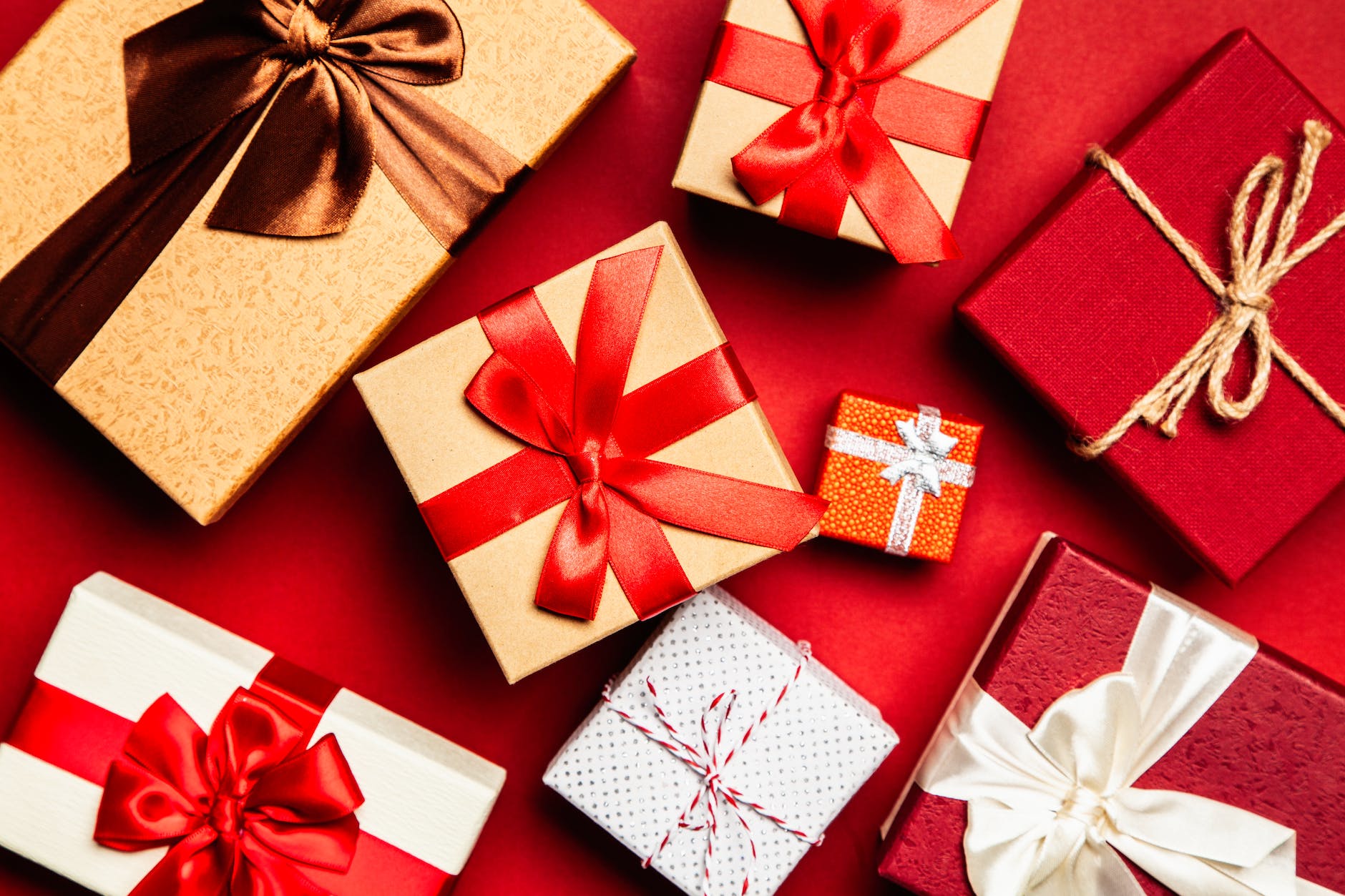 Affordable Christmas Gift Ideas for Adults - Practical and Budget-Friendly Options